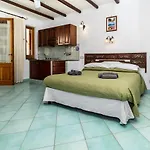 Lauricella B&B