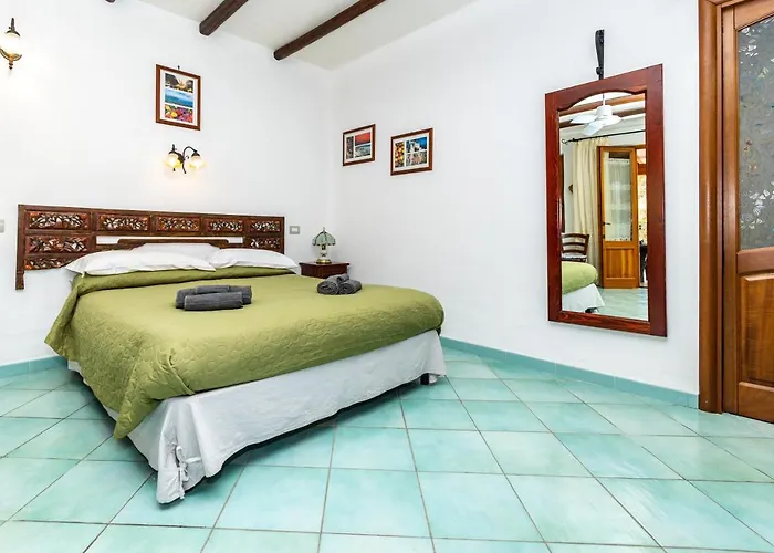 Lauricella 3* Lipari (Isola Lipari)