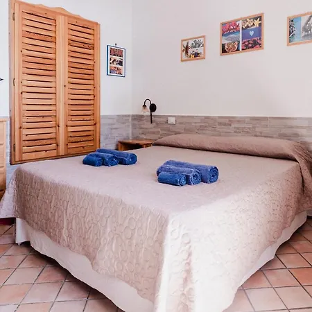 Lauricella Couette-café Lipari (Isola Lipari)