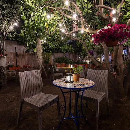Lauricella Couette-café Lipari (Isola Lipari)