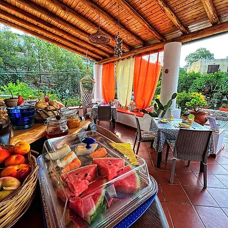 Bed & Breakfast Lauricella 3*