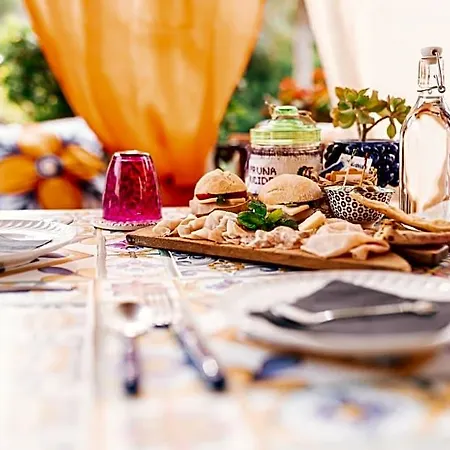 Lauricella Bed & Breakfast